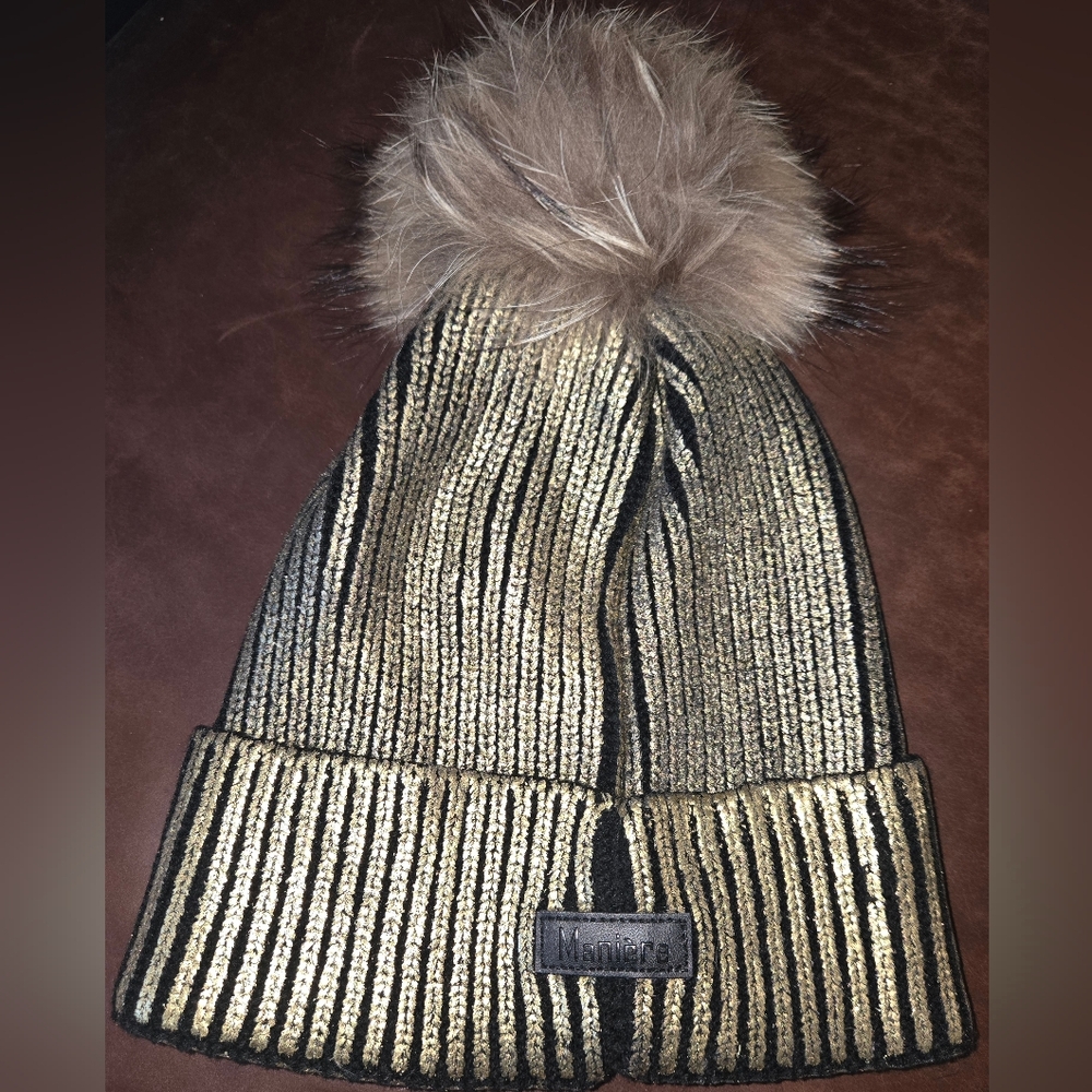 Women's Gold & Black Knit Beanie; Size: Large ❄️❄️❄️